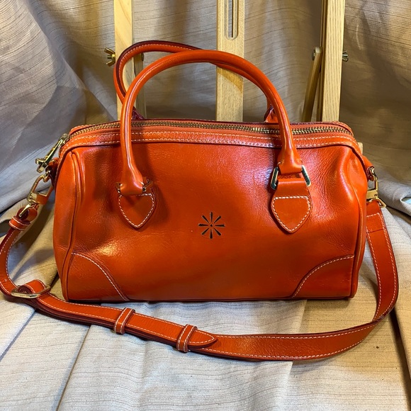 Isaac Mizrahi leather shoulder bag/satchel w/strap - Picture 1 of 16